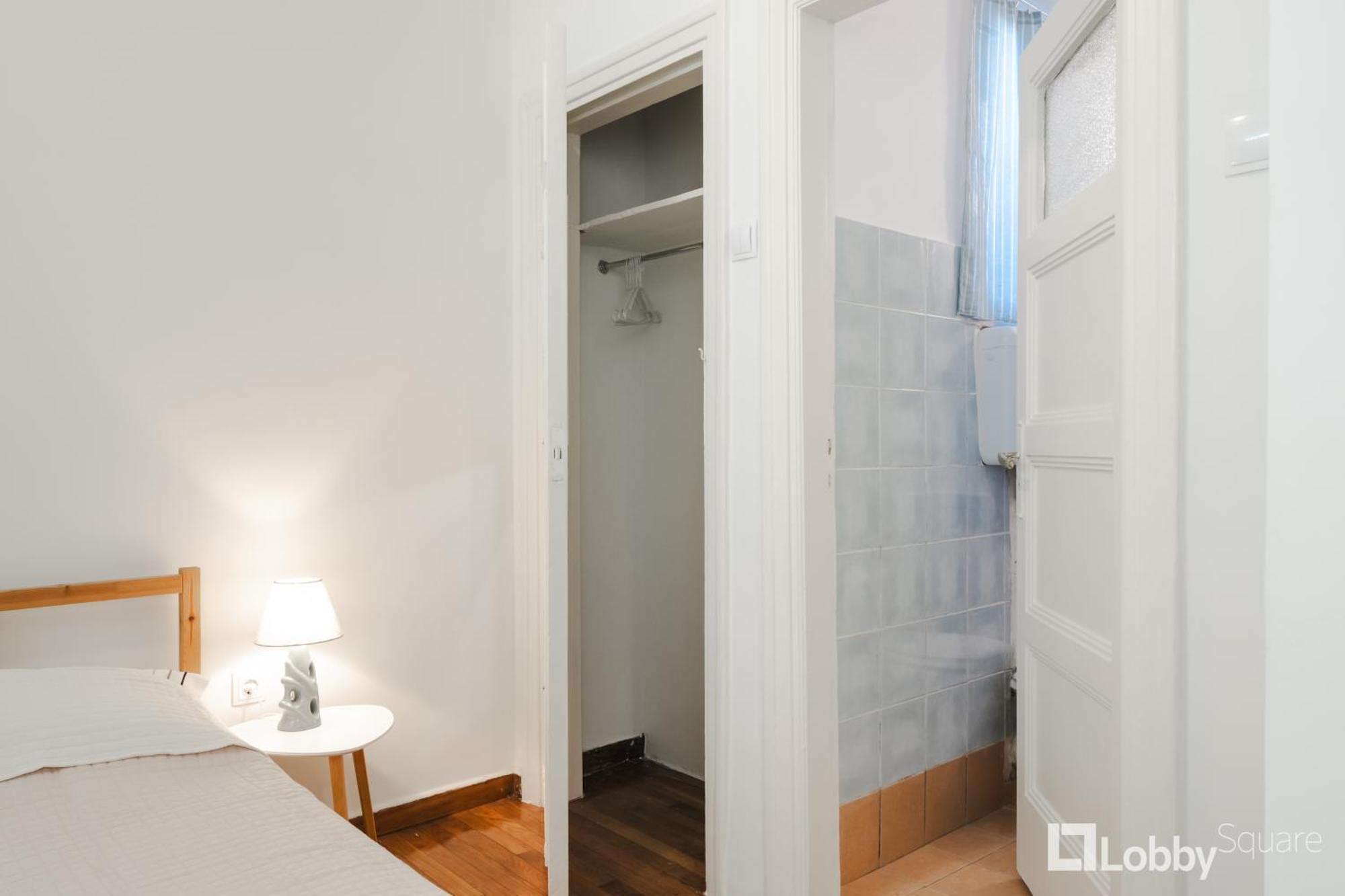 By Lobbysquare Apartment *